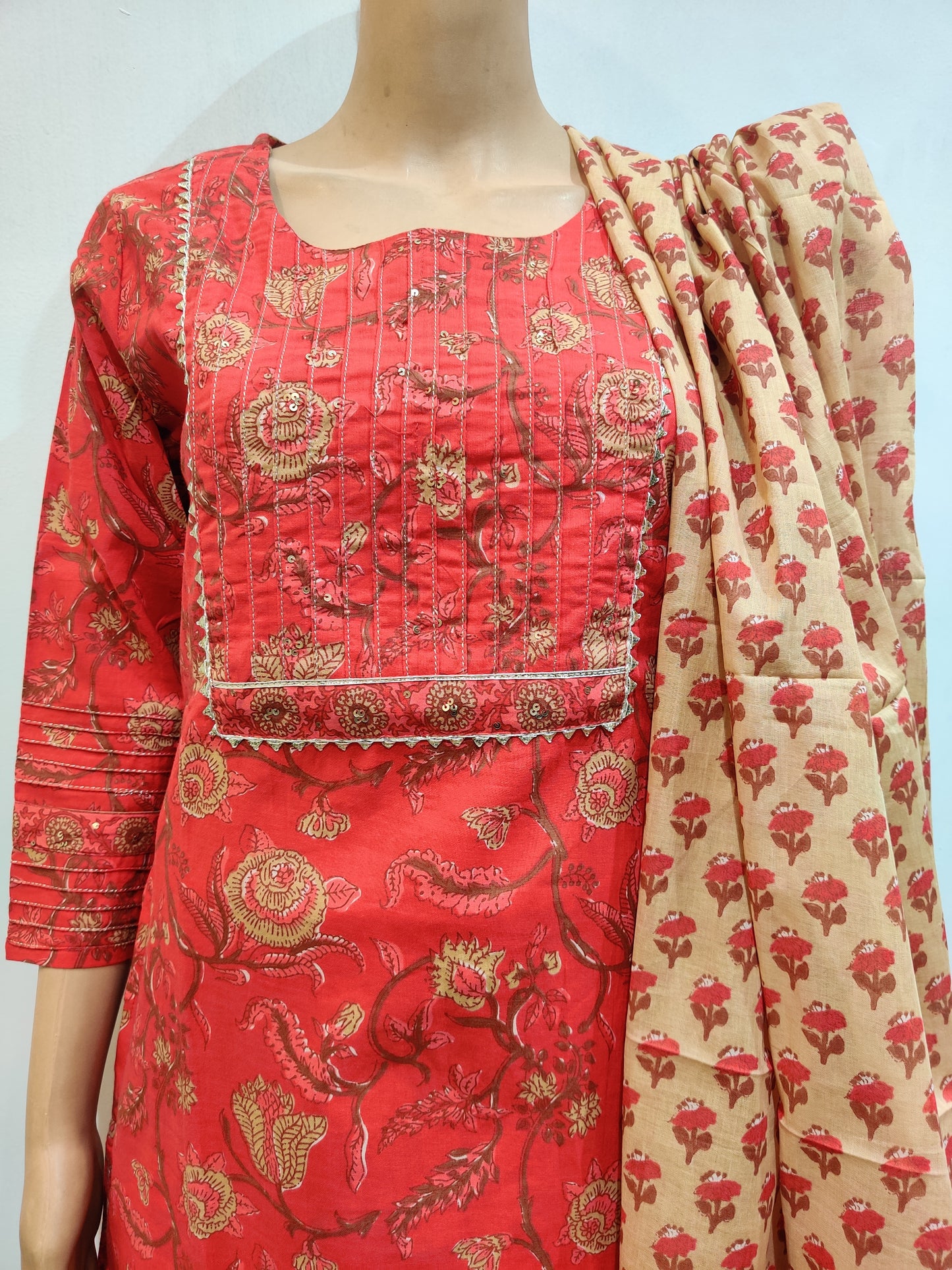 Blackeyed Susan Kurta pant with dupatta