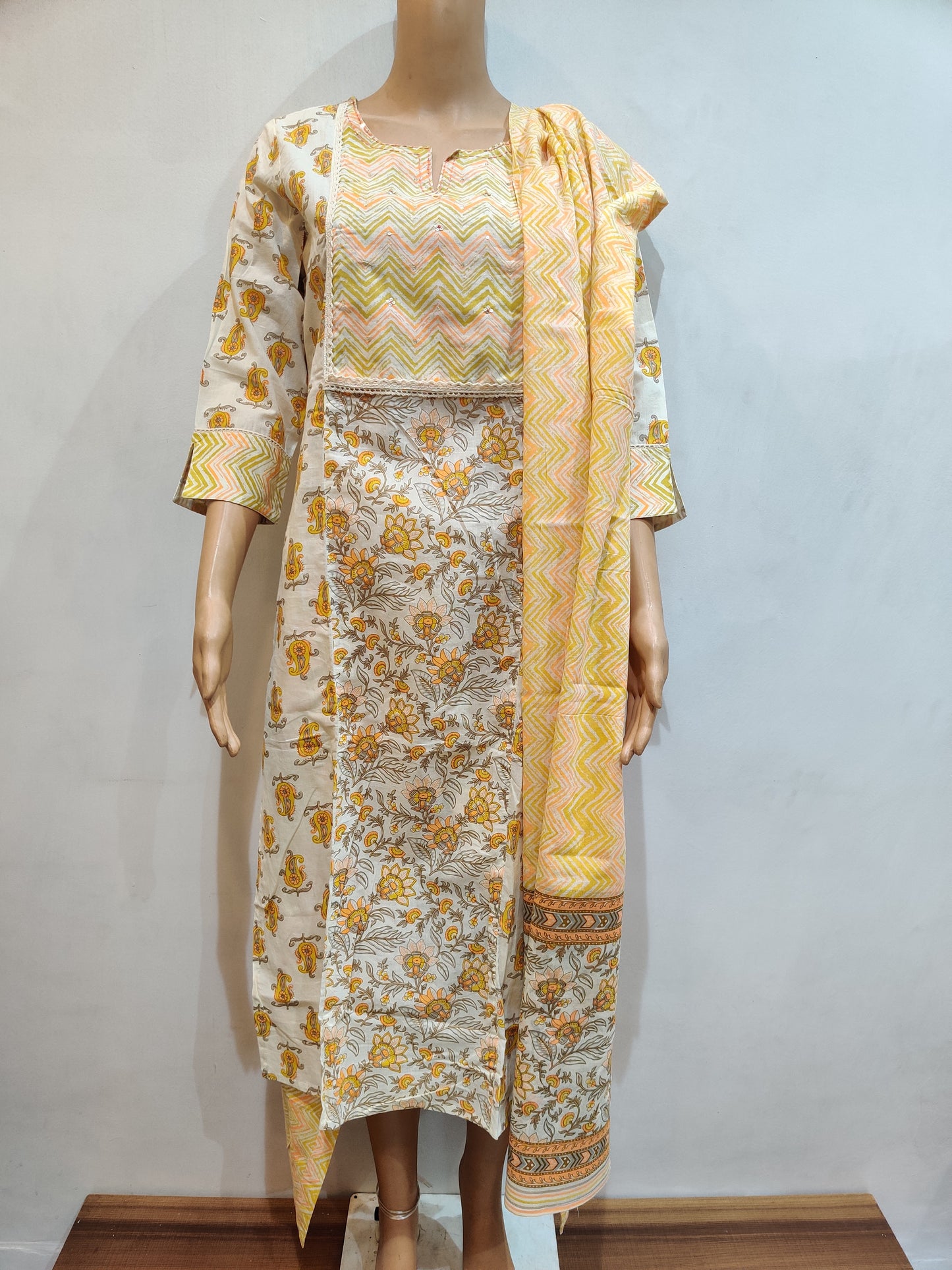 Bergenia Kurta with dupatta