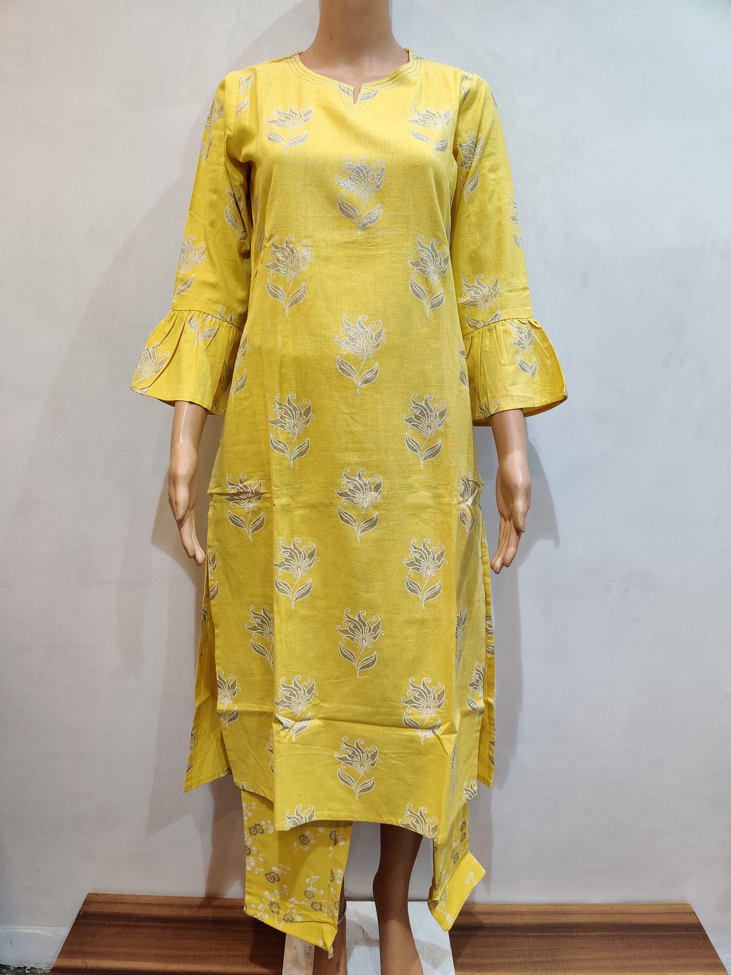 Wisteria Kurti