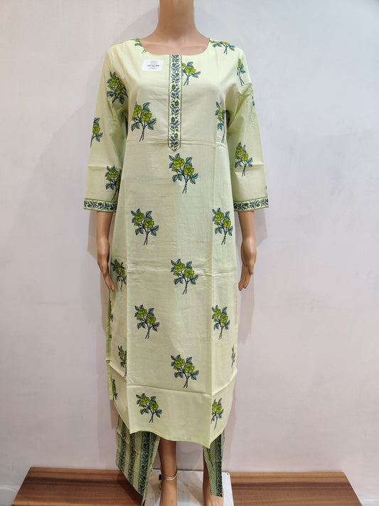 Bleeding Heart Kurti