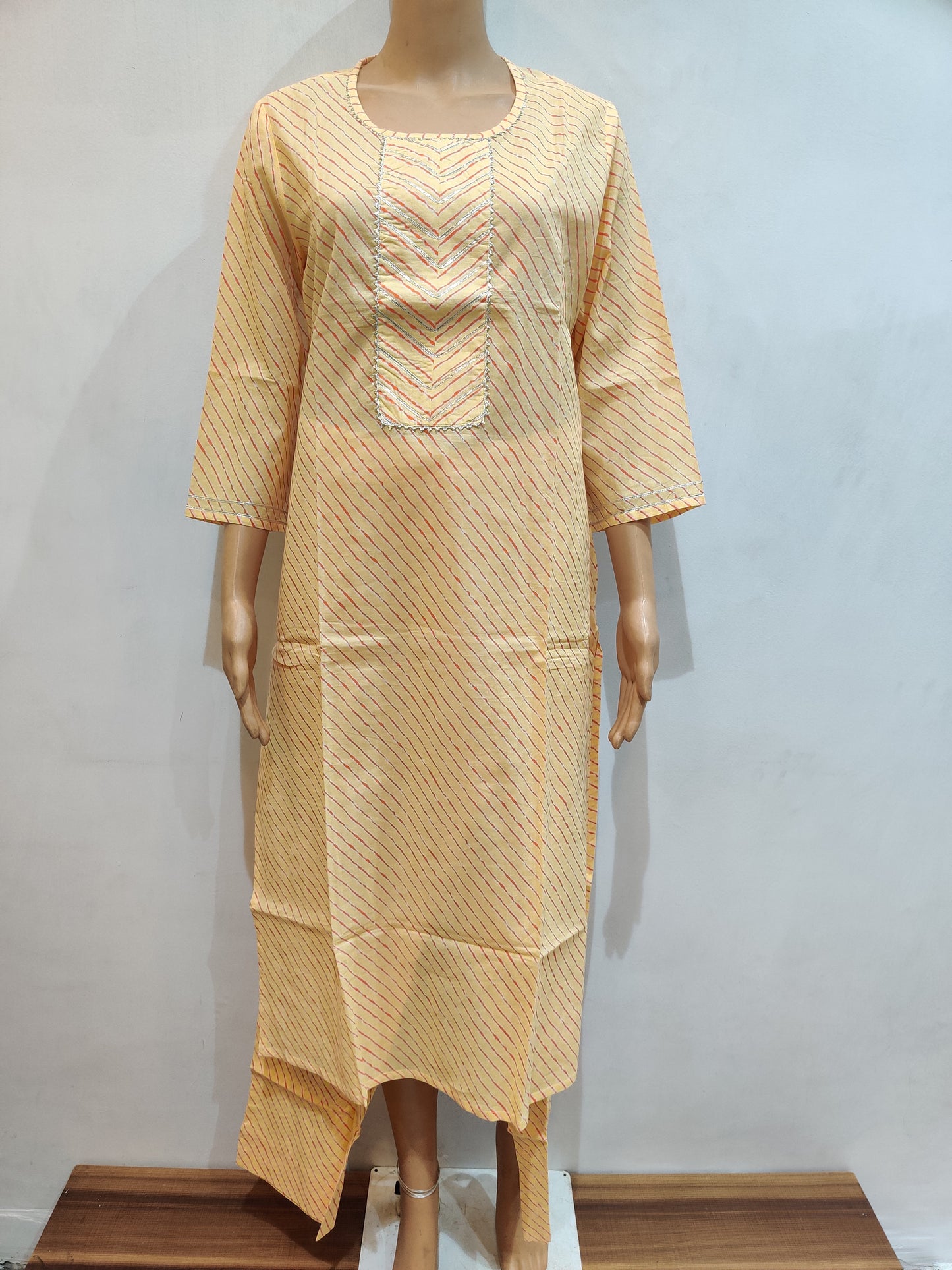 Beeblossom Kurti Pant Set