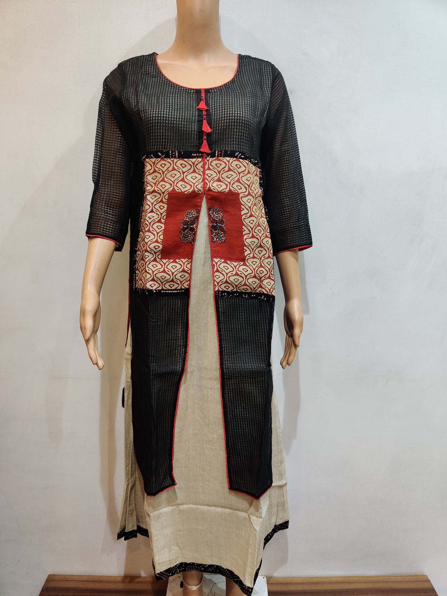 Bauhinia Kurti