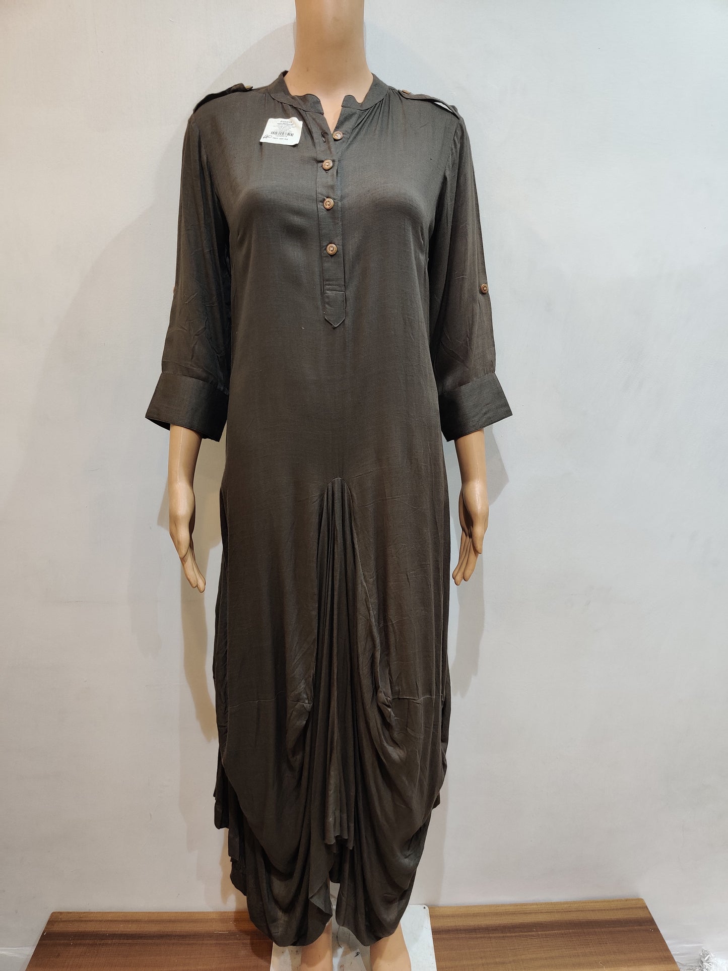 Ratna Jyoti Gown