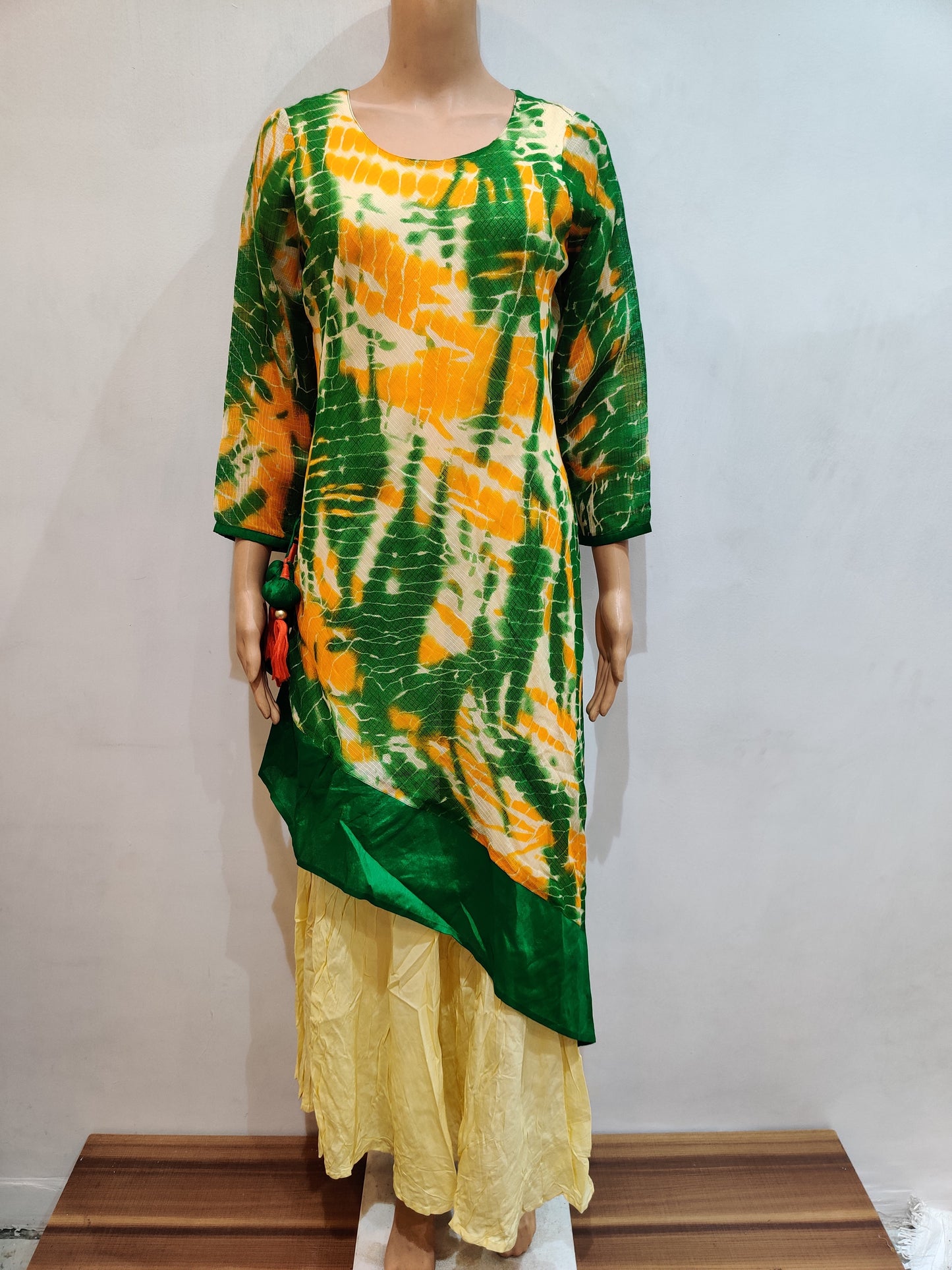 Vanda Kurta