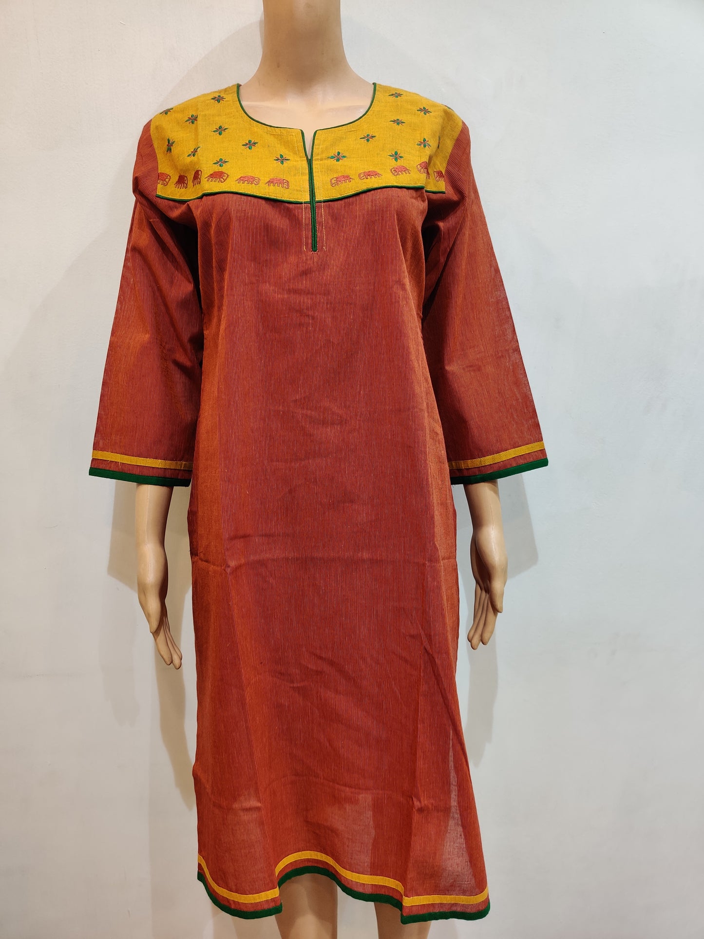 Gulmohar Kurta