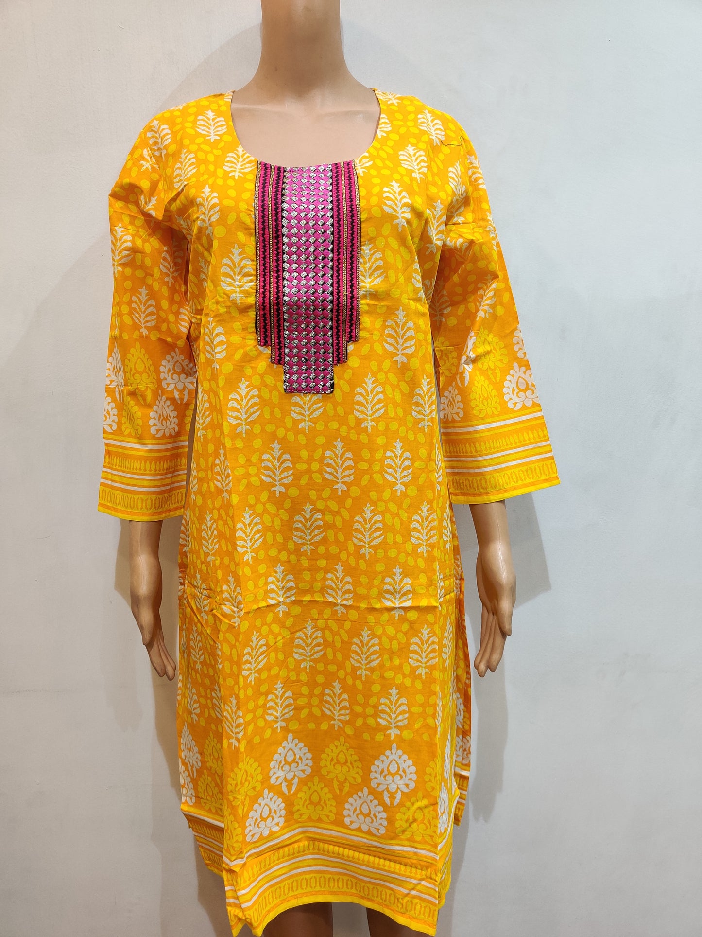 Amaltas Kurti