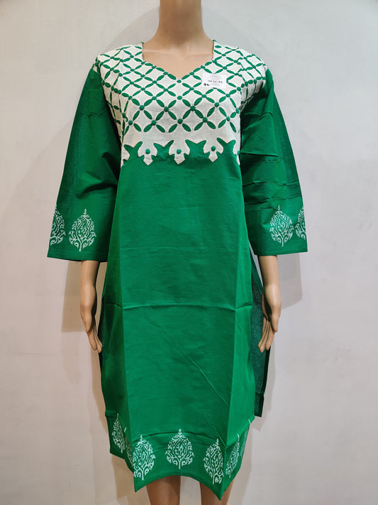 Kamini Kurta