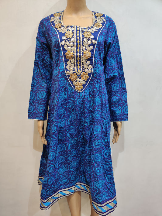 Iris Kurta