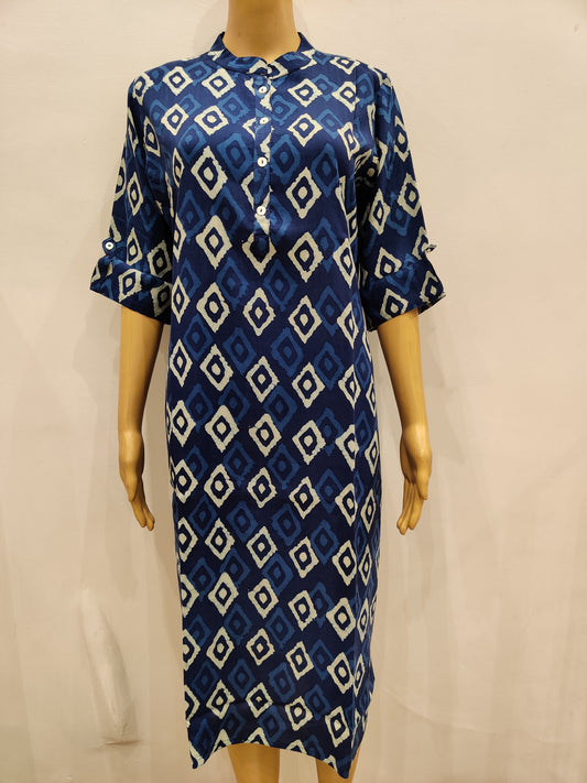 Kalmia Kurta